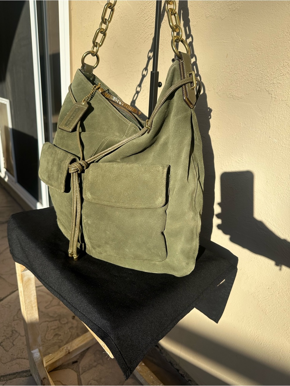 🫒Coach Chelsea Suede Pocket Hobo 17841 🫒 - Picture 4 of 12